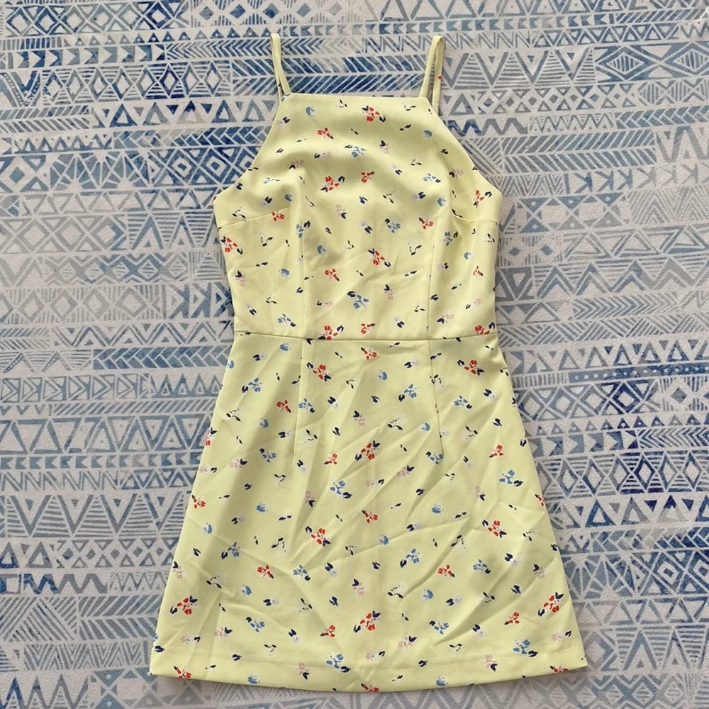 πHOST PICK!π French Connection Pale Yellow Floral Dress - Picture 1 of 11